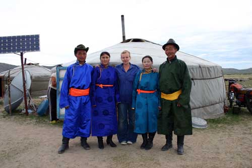 Gurvanbulag community with the guest
