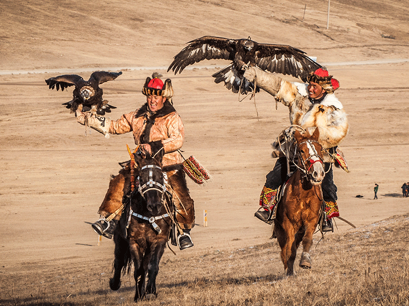 Spring Golden Eagle Festival - Tour Mongolia